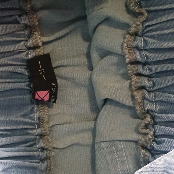 Denin mini skirt. ♥️ - Picture 2 of 3